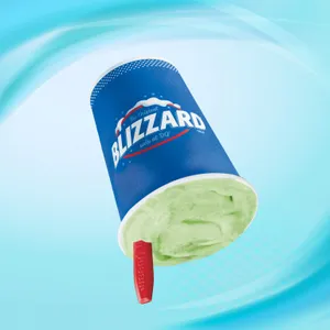 GREEN TEA BLIZZARD® TREAT